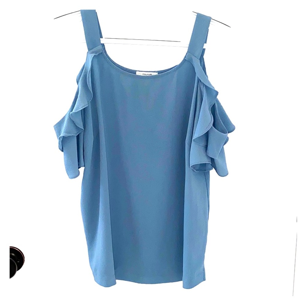 Cold shoulder light blue top